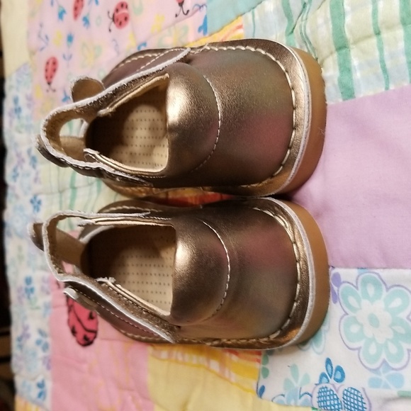 Livie & Luca Bunny MJ "Molly" In Copper metallic Shimmer Size 12 New No Box - Picture 3 of 4